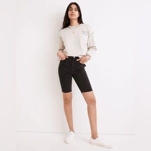 Madewell Roadtripper Biker Shorts in Lunar Wash